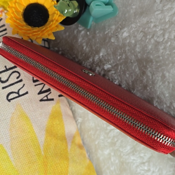 Valentina  Red Leather Zip Around Accordian Women's Wallet - Picture 15 of 15